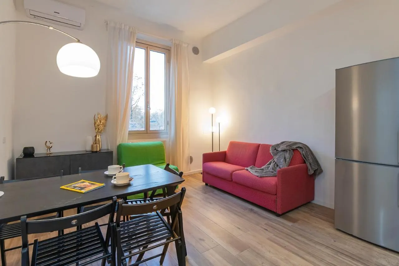 Renovated Apartment Near Loreto Padova 78 Milán