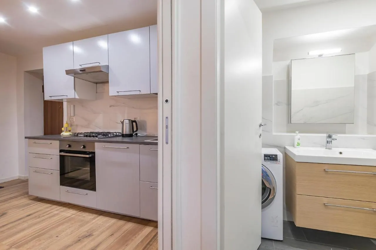 Renovated Apartment Near Loreto Padova 78 Milan 0*,  Italy
